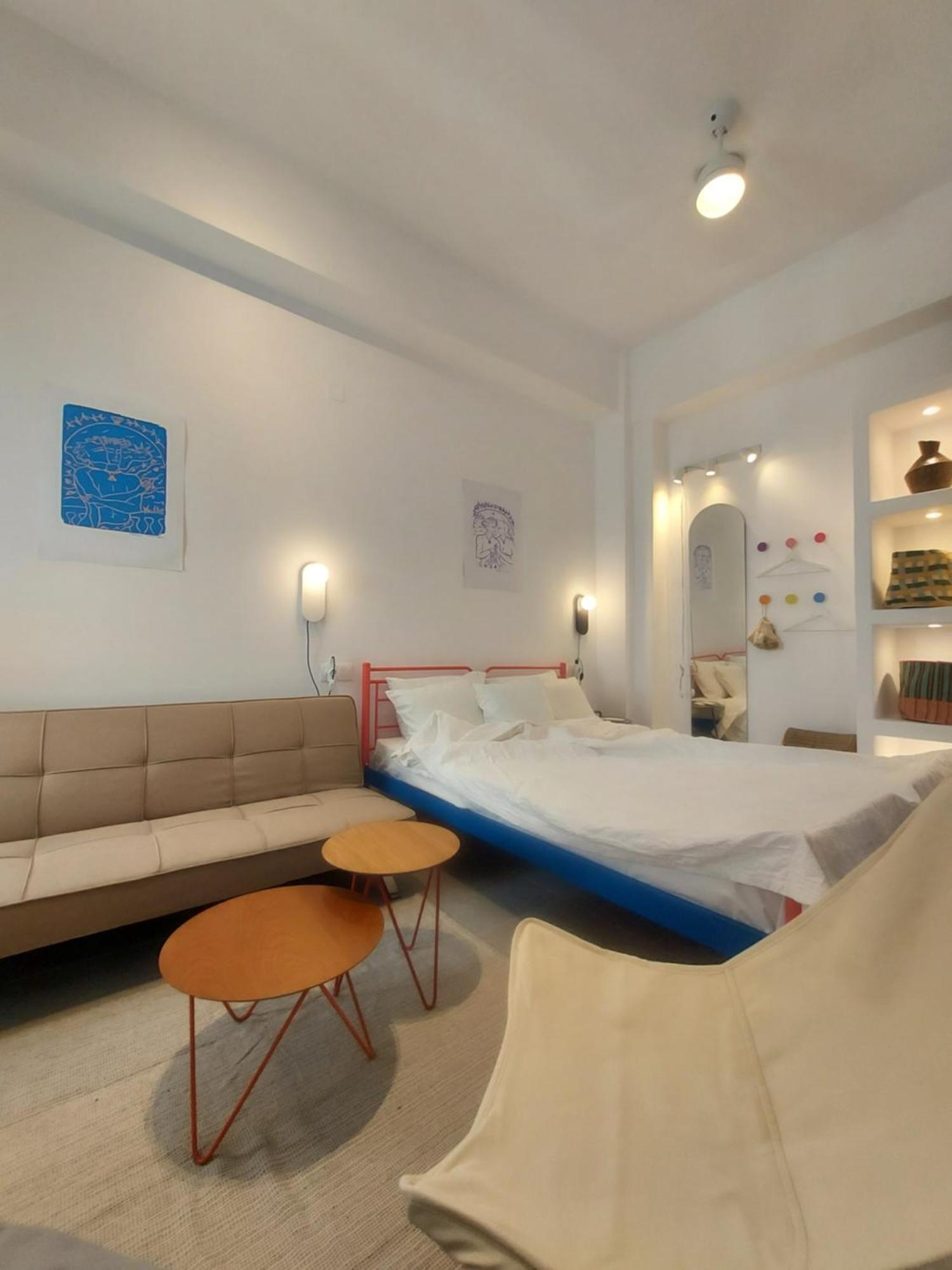 Holy Summer In Market Streets Apartment Naousa (Paros)